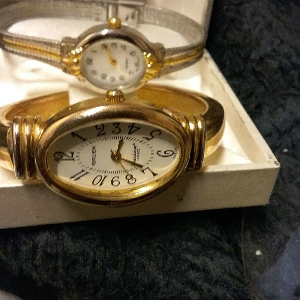 Watch's - Picture 3 of 3